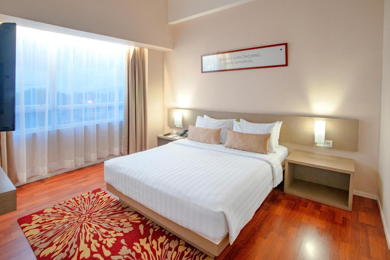 The Zhm Premiere Padang Hotel Exterior foto